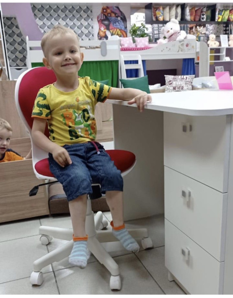 Комплект мебели: кровать-чердак Мозаика-2 + стол Умка